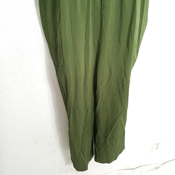 NWT Bloomchic V-Neck Jumpsuit Size 26 - Picture 5 of 9